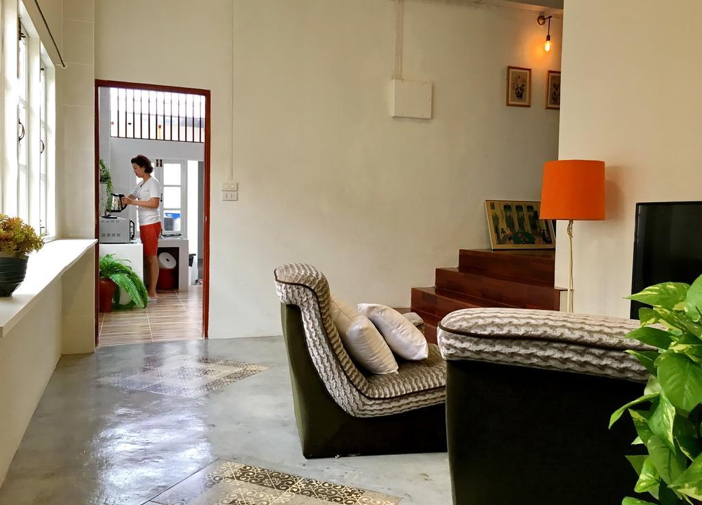 Tato House Hotell Chiang Mai Exteriör bild